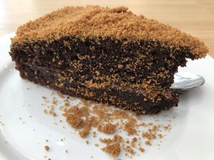 Speculous cake - delicious! and not so sweet. at Cloud Cakes - Mandar in Paris