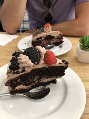 Strawberry Oreo cake and black forest cake - get the strawberry Oreo! at Cloud Cakes - Mandar in Paris