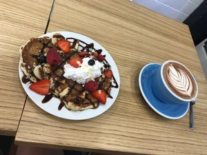 Vegan pancakes and hot chocolate at Cloud Cakes - Mandar in Paris