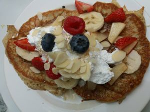 Sunday brunch pancakes at Cloud Cakes - Mandar in Paris