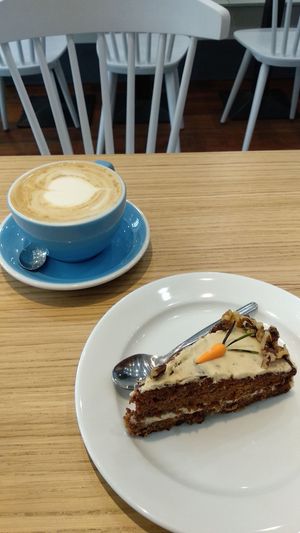 Carrot cake at Cloud Cakes - Mandar in Paris