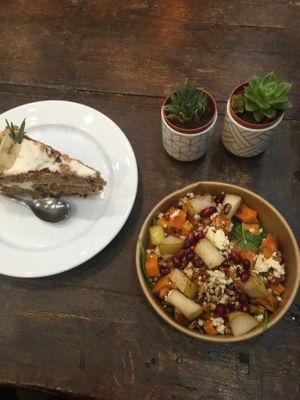 pine apple cake & sweet potatoes salad at Cloud Cakes - Mandar in Paris
