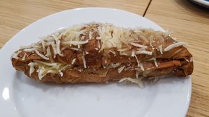 Stuffed croissant (cheese and faux-meat) at Cloud Cakes - Mandar in Paris