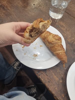 Croissant at Cloud Cakes - Mandar in Paris
