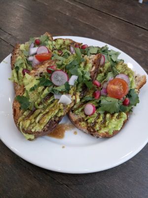 Avocado bread at Cloud Cakes - Mandar in Paris