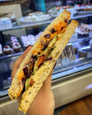 Something salty at Cloud Cakes - Mandar in Paris