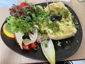 Ofenkartoffel mit Couscous  at Peter&Silie in Ingelheim