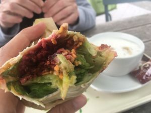 www.budgetbucketlist.com - vegan travel at Dean & David in Aachen