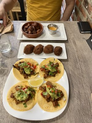   at El Perro Gamberro in Madrid