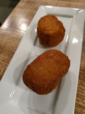  at El Perro Gamberro in Madrid