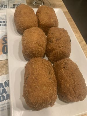 Croquetas variadas   at El Perro Gamberro in Madrid