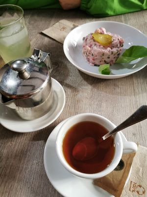 Ensalada rusa, té, limonada at El Perro Gamberro in Madrid