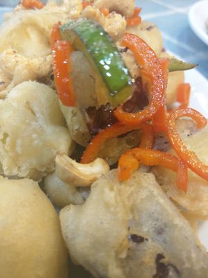 Salt & pepper deep fried brinjah at New Veggies in Kowloon