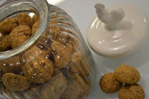 Oats and chocolate cookies at Sweet Paradise in Tenerife