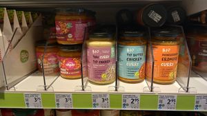 ready vegan curries at DM-Drogerie Markt - Berliner in Goerlitz