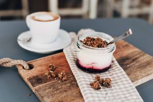 Yoghurt with Berries and vegan Granola at Gartnerei in Zug