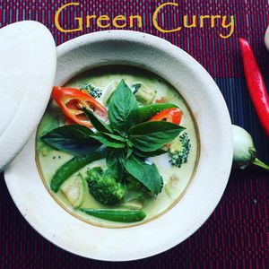 green curry 120 thb
soo tasty at Dragon & Phoenix in Chiang Mai