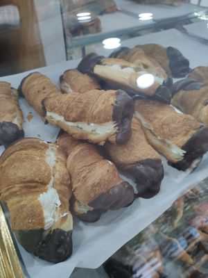  at Panaderia Los Manchegos in Valencia