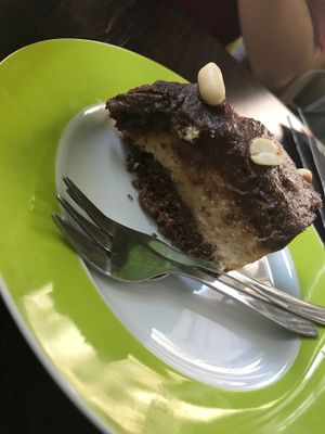 Kokos Frucht Torte at Greenfoody in Frankfurt