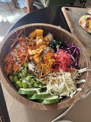 Poke bowl  at Happy Banana in 