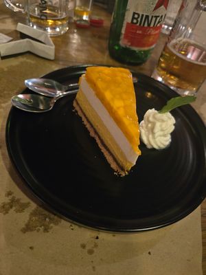 mango cake at Happy Banana in 