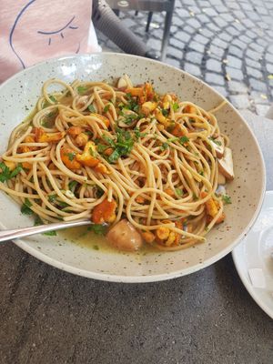  at Cafe Lulu in Hannover