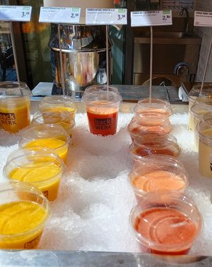 vegan smoothies with different fruits at backWERK in Hannover