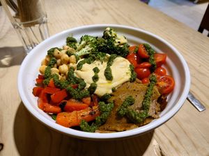 Hummus Salad Bowl at La Huerta de Almeria - La Latina in Madrid