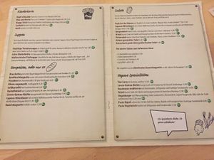 Aktuelle Karte mit ner Menge Veganer Gerichte 2021  at Beim Olivenbauer in Fuessen