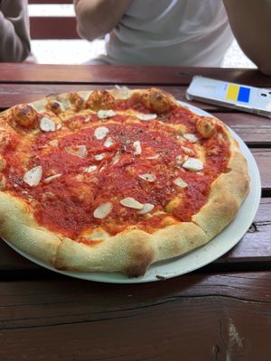 Vegetarian pizza   at Beim Olivenbauer in Fuessen