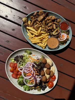 Gyros & Orient Salat  at Beim Olivenbauer in Fuessen