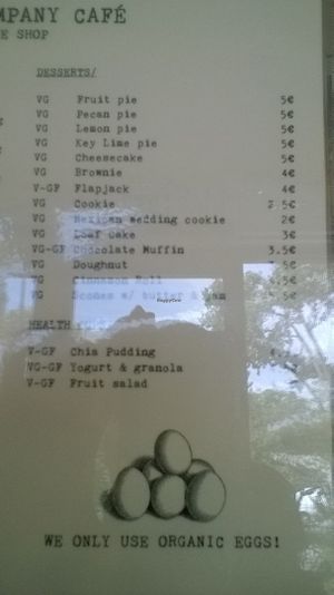 Menu. V = vegan; VG = vegetarian at Shakespeare and Company Cafe in Paris