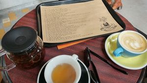tea and soy latte at Shakespeare and Company Cafe in Paris