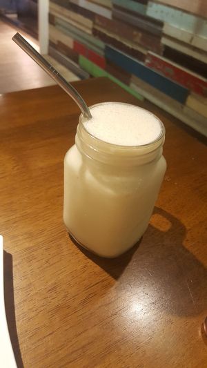 Pina colada smoothie at Tofunia in Taipei