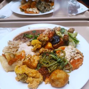 Buffet com crepe recheado at Reino Vegetal in Rio De Janeiro