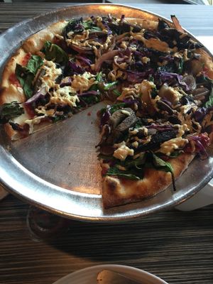 cheeseless vegan pizza at Gourmet Pizza Company in Tampa