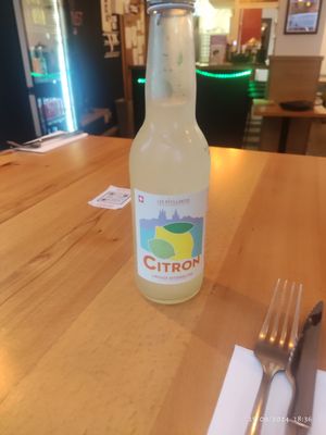  at Slice Pizza in Lausanne