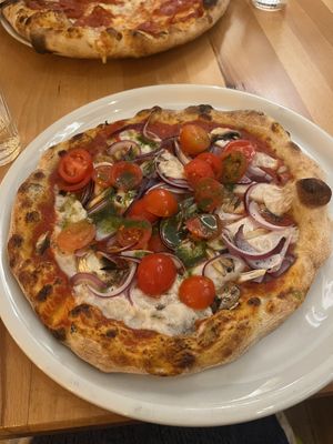   at Slice Pizza in Lausanne