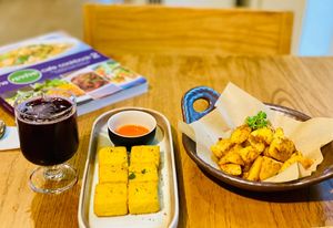 Tofu and potatoes with a sparkling blueberry drink - delicious! #Veganuary at Ru if Vegan in Shanghai