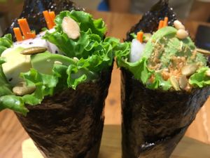 手卷 temaki hand roll at Ru if Vegan in Shanghai