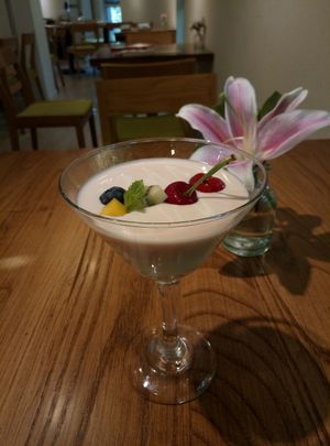 Strawberry yoghurt at Ru if Vegan in Shanghai