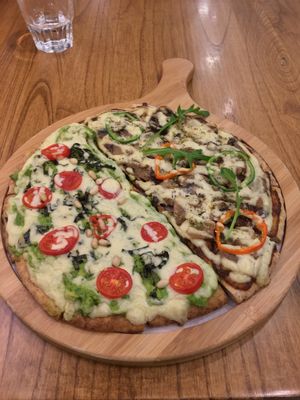 Vegan pizza  at Ru if Vegan in Shanghai
