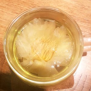 Lotus flower tea at Ru if Vegan in Shanghai