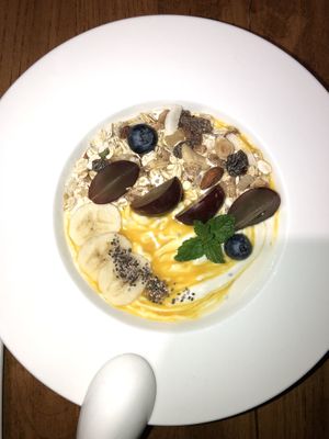 Coconut yoghurt with muesli and fruit  at Ru if Vegan in Shanghai