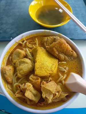 24.07.24 Laksa (occasionally); ask for no egg at Wan Yuan 萬緣齋 - Tagore in Northeast Singapore