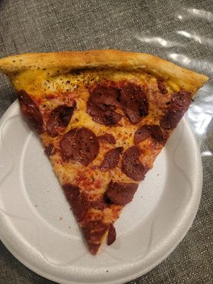 Vegan pep at Mikey's Late Night Slice in Columbus
