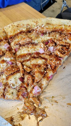 Vegan BBQ chicken at Mikey's Late Night Slice in Columbus