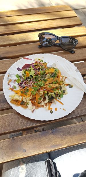 Asian salad from the daily menu at RawAttitude in Malaga