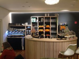 Smoothie bar (and kitchen to the left) at Die Leckerei in St Gallen