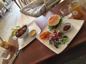 burger & bowl at Vibe Cafe in Siem Reap